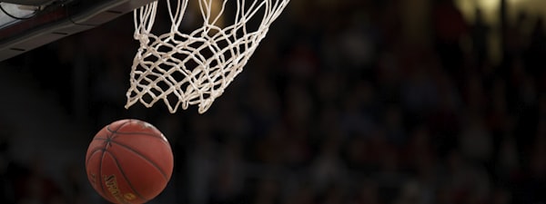 NBA比赛精彩扣篮与绝杀瞬间视频封面